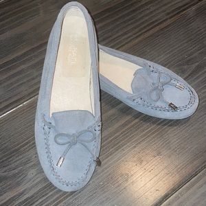 Super cute Michael Kors suede blue/grey loafers. Never worn!